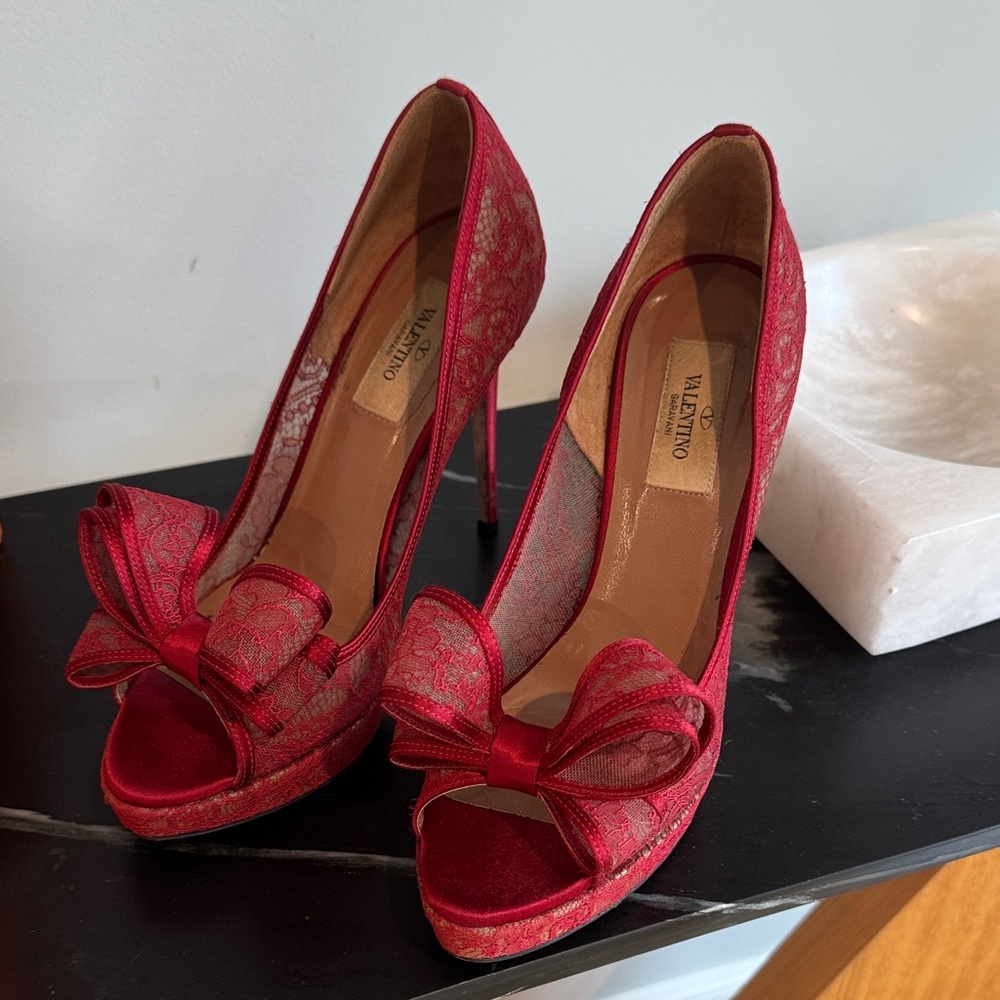 EUC Authentic Valentino Red Lace Bow Peep-Toe Stilettos